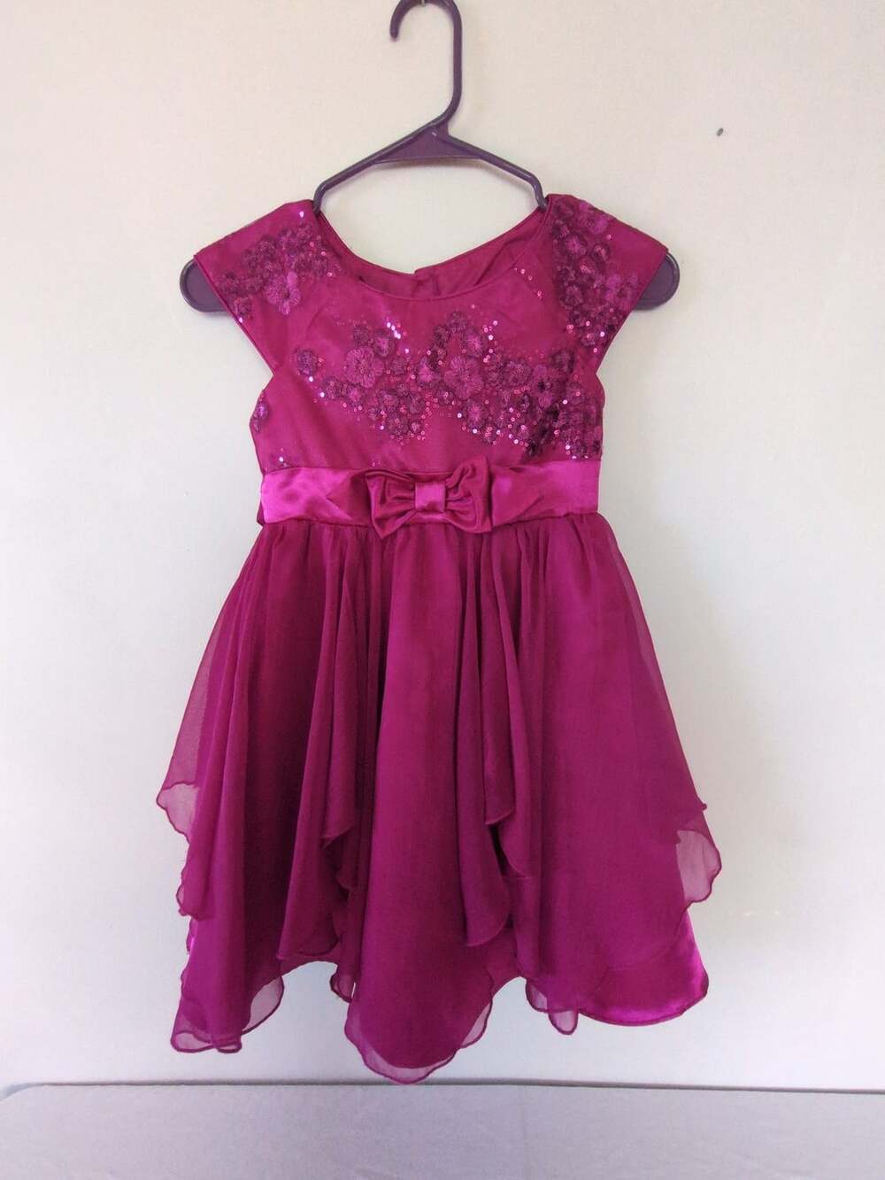 Jona Michelle Fuchsia Pink Sequin Floral Cap Sleeve Tulle Dress Size 7